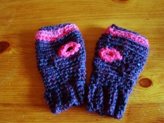 bobble hat crochet pink purple kids striped crafts accessories