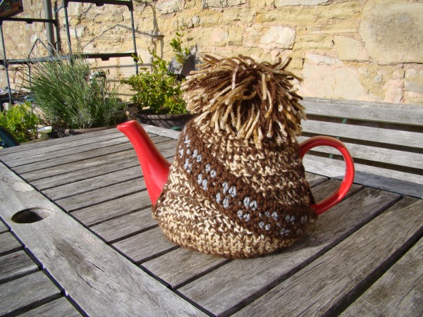 chewbacca brewbacca tea cosy crochet handmade nerd geek style yarn sci fi fantasy alien 
